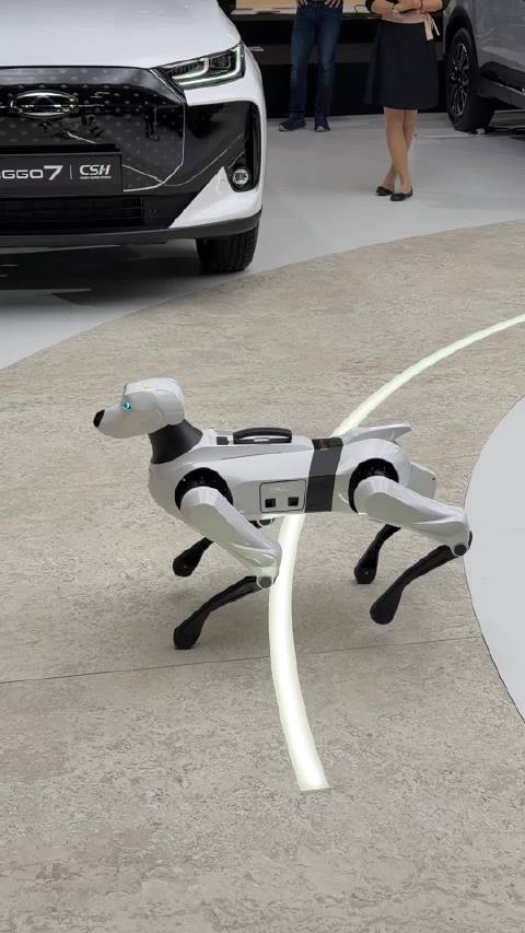 机器狗的风吹到了巴黎车展[doge]🤖