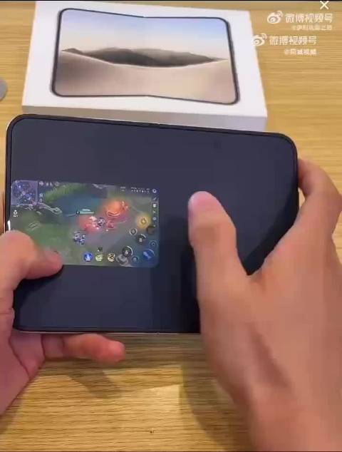 #iPhoneDuo王者荣耀黑边#自动绝对是真机，绝对是留给自适应群体发挥空间的
