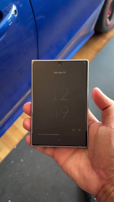 Galaxy Z Fold8 需要一个更轻松活泼的主题。 港行、台版最新到货！