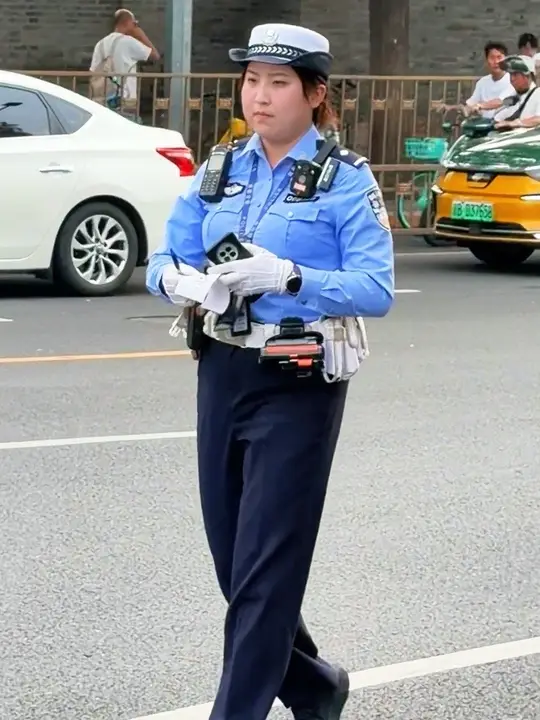 北京最美女交警，温柔执法，守护平安