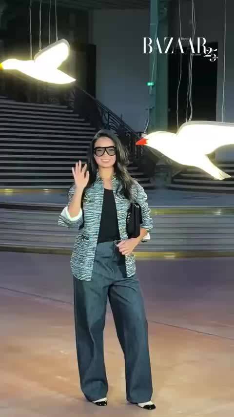 🇵🇭小公主伊埃拉此刻远在巴黎时装周赶场 [666] 虽然亚运会没能抢下🏅，但依旧是头牌的热度也停不下
