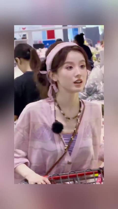 #张雅琪中餐厅结束后都胖了# 中餐厅的烟火气和美食太治愈，尽情享受美食的代价就是长胖，这也是很可爱的
