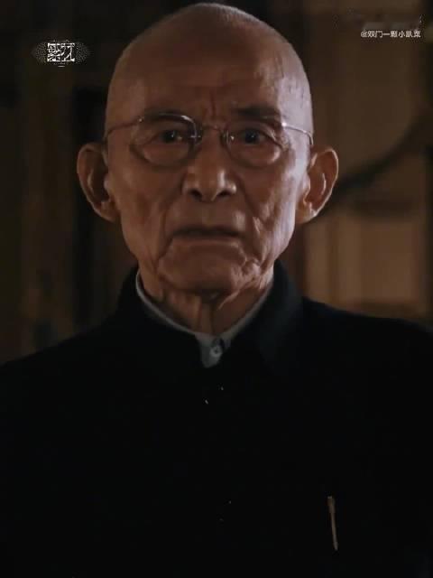 #德子的窝[超话]##游本昌朋友圈置顶是胡歌#，听闻游本昌先生离世，全网纷纷悼念，朋友圈置顶是胡歌这
