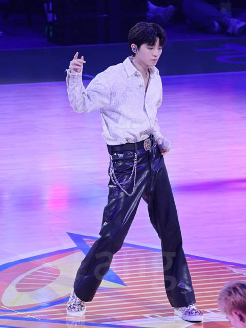 所有人不看这段ain’t got no love 的db我都会伤心的……#王俊凯聚星名人赛中场秀嘉宾