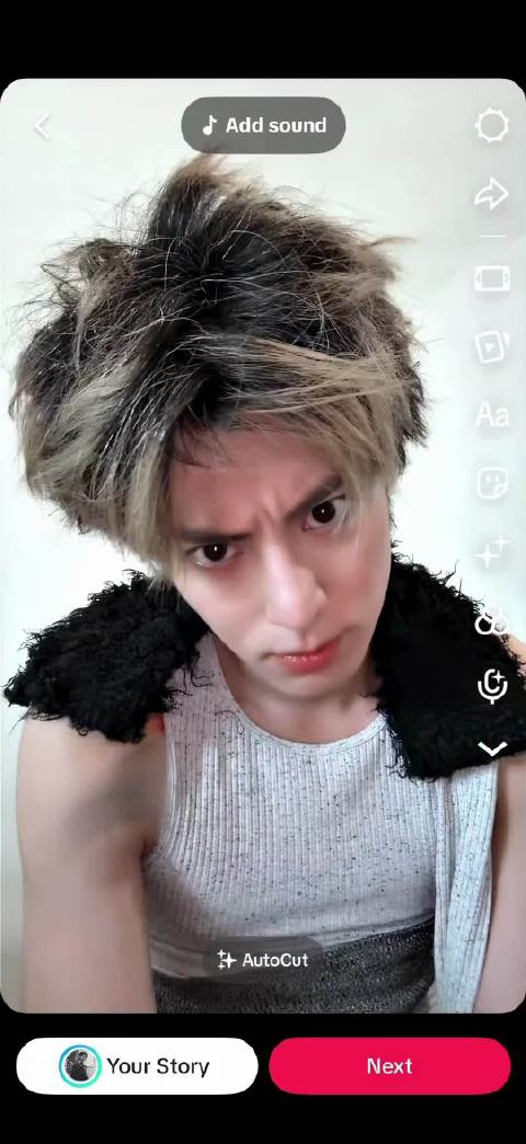 #王鹤棣[超话]#[心]#王鹤棣# 20260914工作室抖音更新视频一则，棣棣的头发真的很茂密[嘻