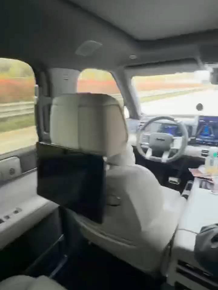 勇气可嘉，但是不可取！