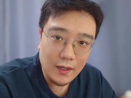 火箭大胜雄鹿取得五连胜，范弗利特单节爆发，全队六人得分上双！