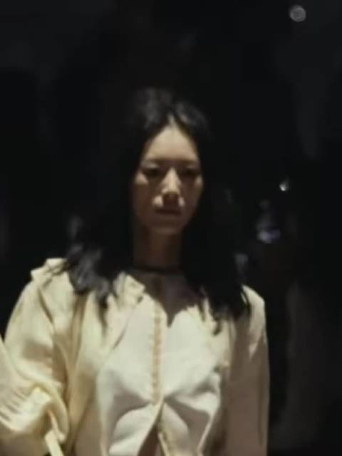 刘雯纽约时装周第二场来自Khaite！#时装周##纽约时装周#