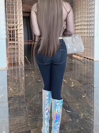 气质美人出街