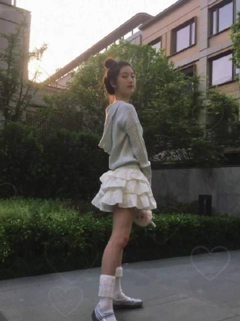 #裴佳欣[超话]##热点聚焦# 小美女裴佳欣vlog  ​​​