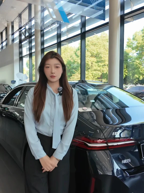 同样是智驾，它就像老司机#新世代BMWiX3 #宝马iX3#宝马 #BMW新世代城市体验站 #驾驶乐