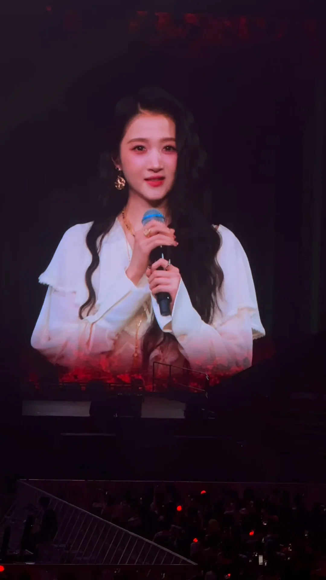 “好多妹妹好开心”