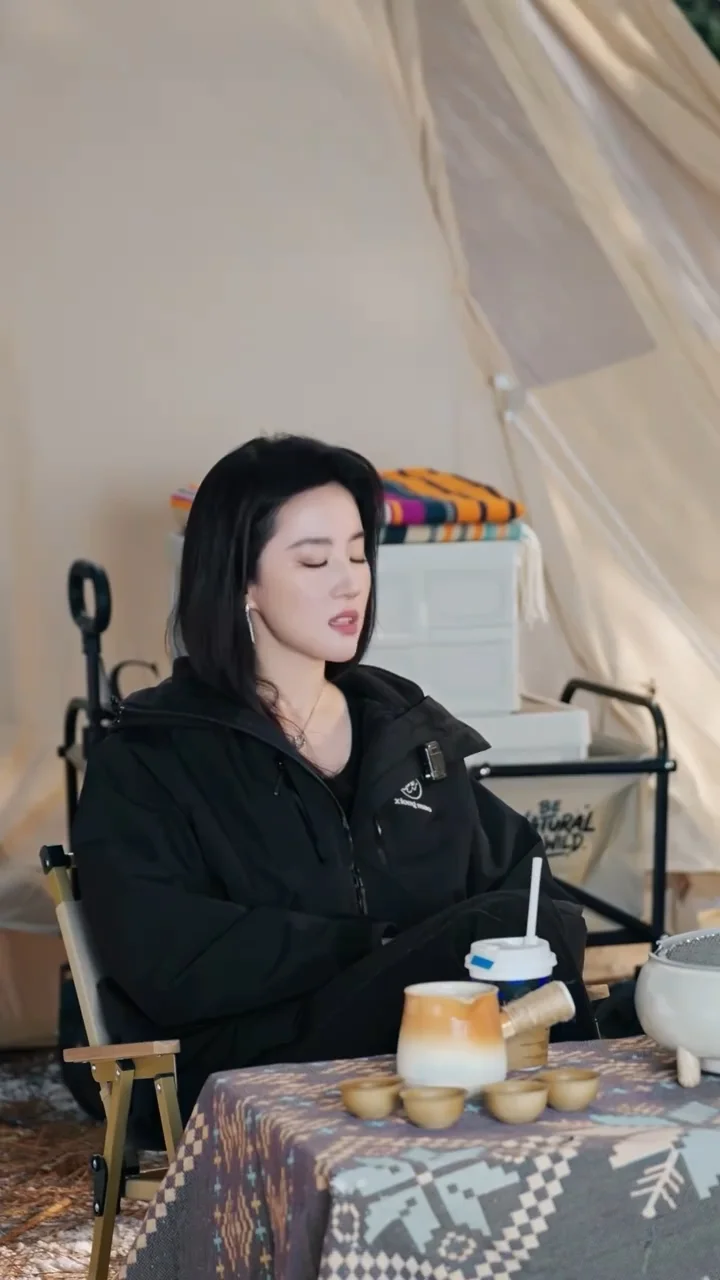 发现菲姐每次访谈每次采访都很真诚的表达[红色心形R]#刘亦菲