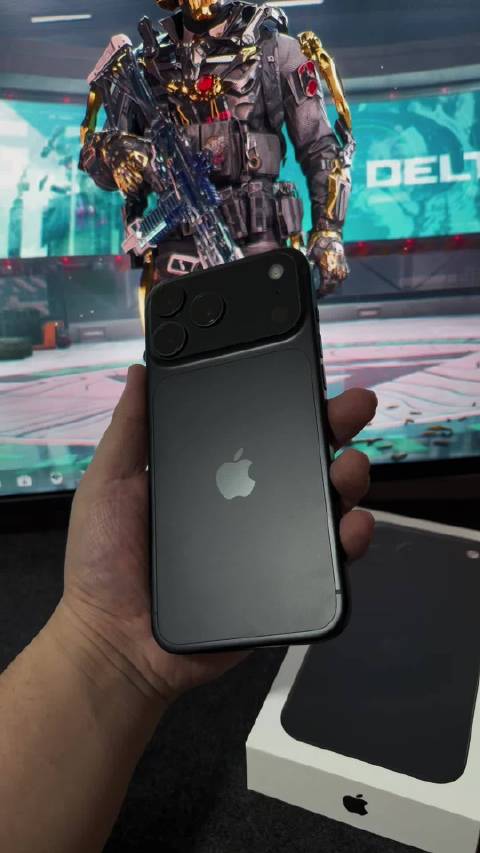 我就说 黑色永远高级 #iphone18promax#