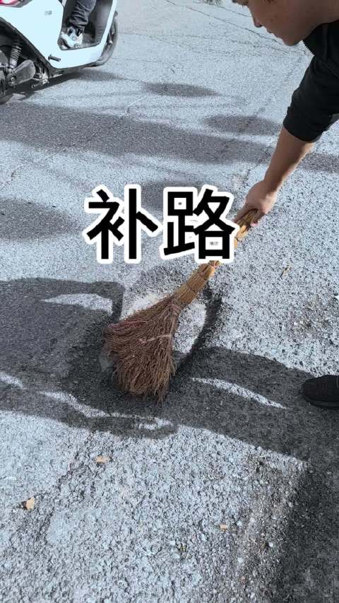 修行，要勇猛精进。每天从三处下手。第一、身体