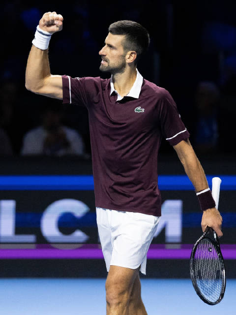 #德约巴塞尔站次轮遭斯特鲁夫逆转#ATP500巴塞尔站男单第二轮，德约科维奇1-2不敌斯特鲁夫爆冷出