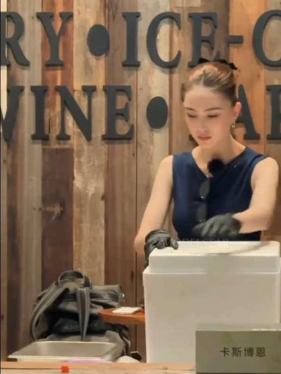 昆凌中餐厅泰国路透