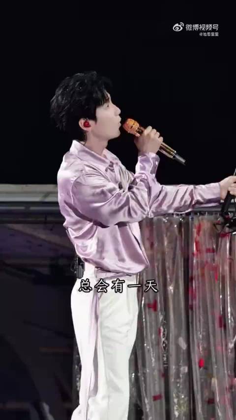 #德子的窝[超话]##陈楚生陈昊宇 认识了大概有36个小时#热搜热度稳步上升，陈楚生与陈昊宇两位冠军