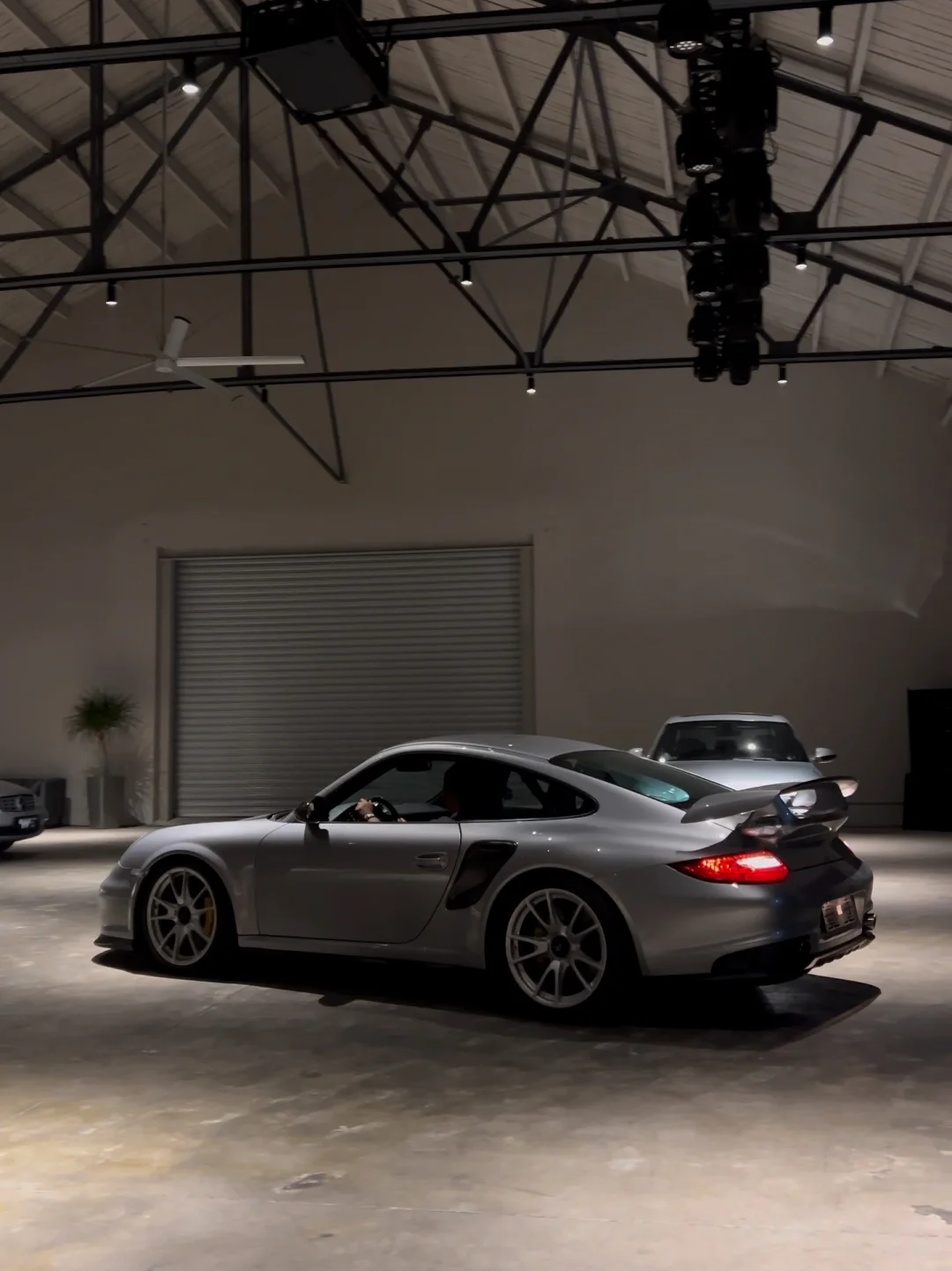 夜溜 GT2 RS