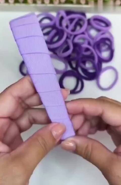 原来用橡皮筋也能编发箍……  ​​​
