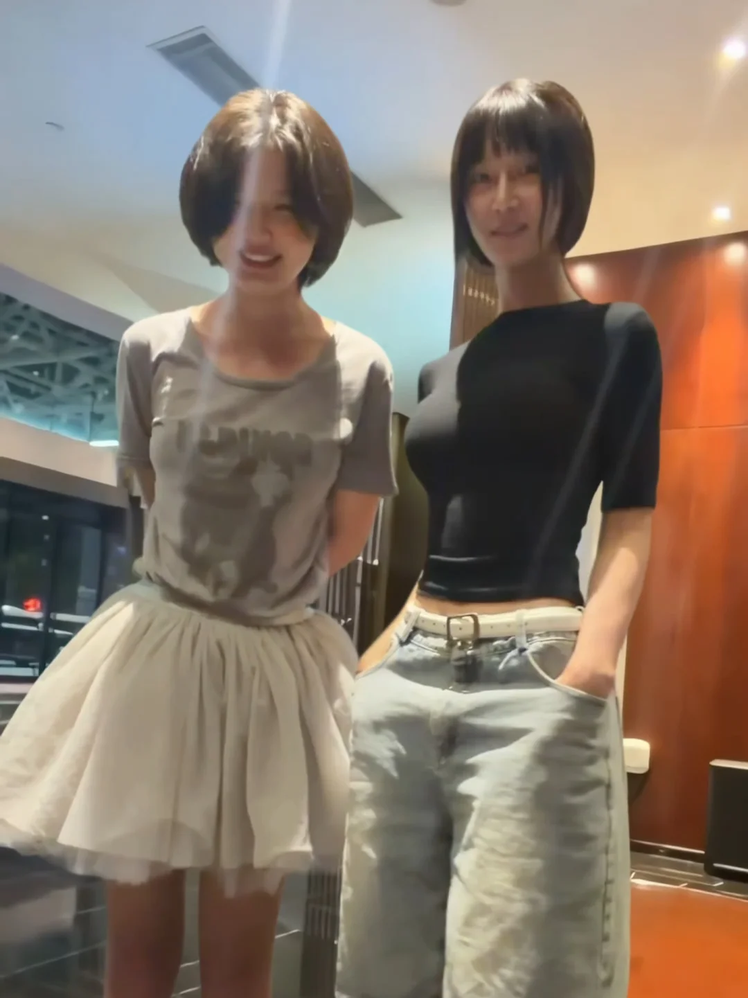 让老弟评价哪个穿搭好看