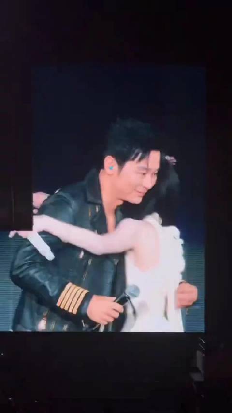 #李晨听宋雨琦清唱哭了#19年到26年 跑男北京叔侄的情谊😭 宋雨琦   宋雨琦音乐分享会 李晨#热