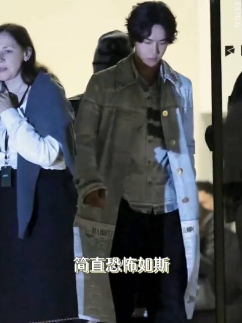 #王一博横扫巴黎时装周##王一博巴黎时装周最年轻的亚洲之光##王一博英文采访#  博帝连续三年巴黎时