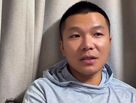湘超：杨柯谈：永州VS郴州该如何去踢  湘南二胡虎内战即将上演，这场比赛对双方而言可谓是晋级八强排位