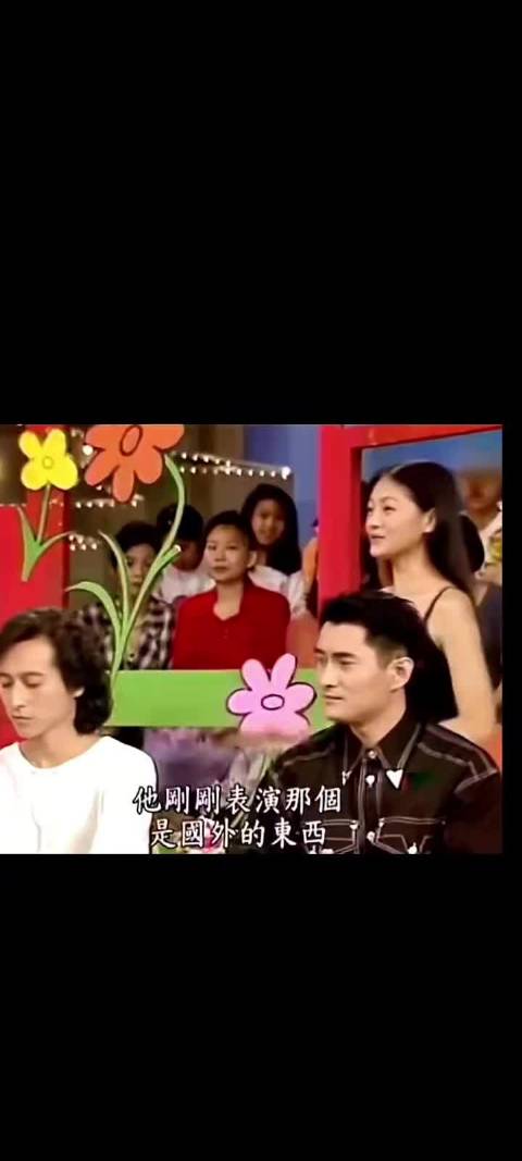 #大S说国外的没什么好稀奇#昨天就说了，台湾网军最近会推出很多关于大S的热搜，她们要分散大家对蔡康永