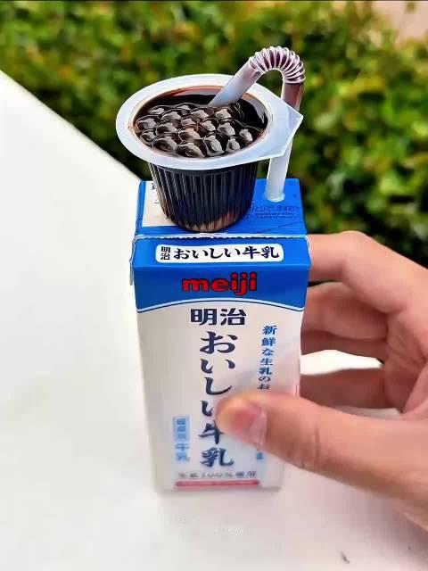 拿铁可以用很简单的方法来制作！#环球趣多多#  ​​​