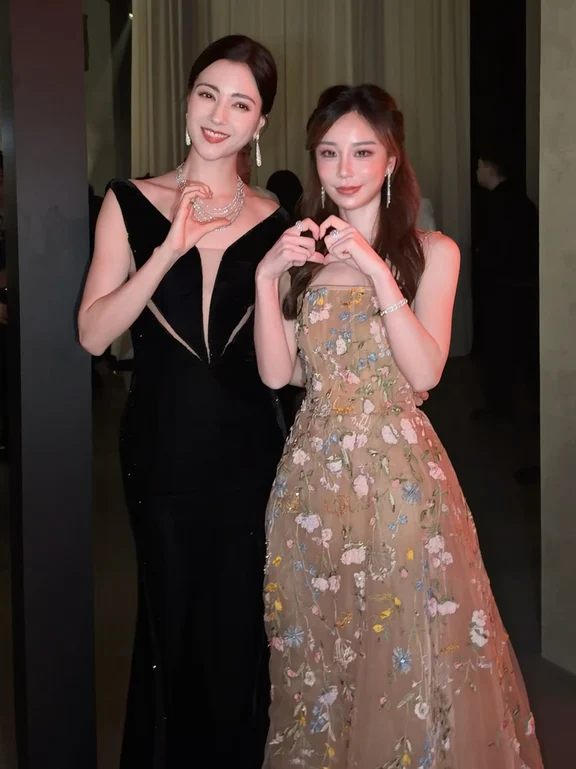 好美好可爱的娜然🧡我俩动作就是对不上😂