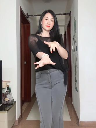 女王出场