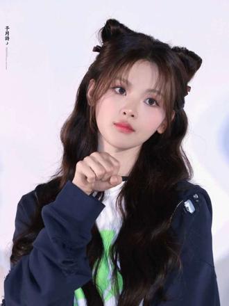 杨超越