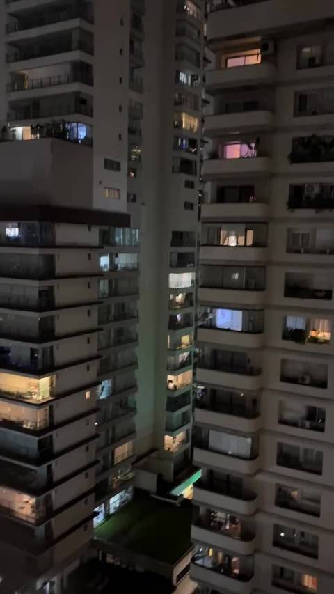 巴西大选第二轮投票结果正式出炉，80岁的现任总统、劳工党候选人卢拉以微弱优势击败自由党候选人弗拉维奥