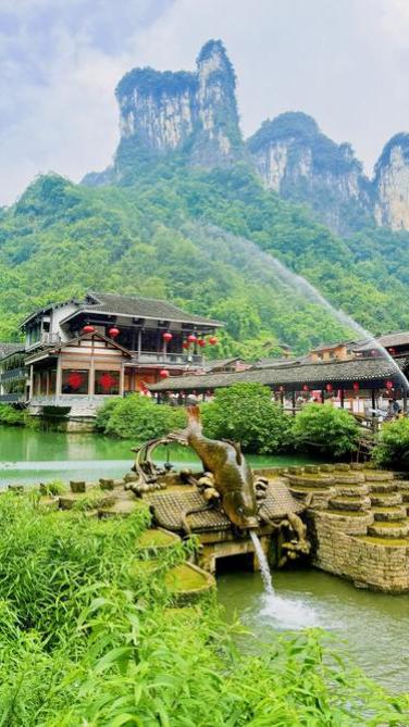 湖南湘西旅游，金龙苗寨美景攻略！