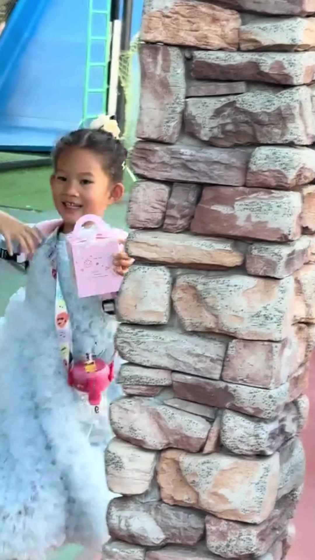 高温三十四度穿加绒裙，人类幼崽迷惑穿搭上线