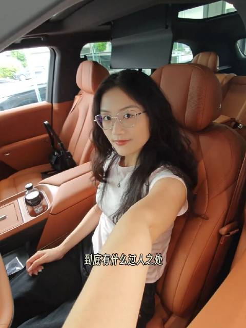 感受过G9L的AI主动贴合座椅了  真的很惊艳！ 副驾零重力座椅+91个传感器 躺在上面只管享受就完