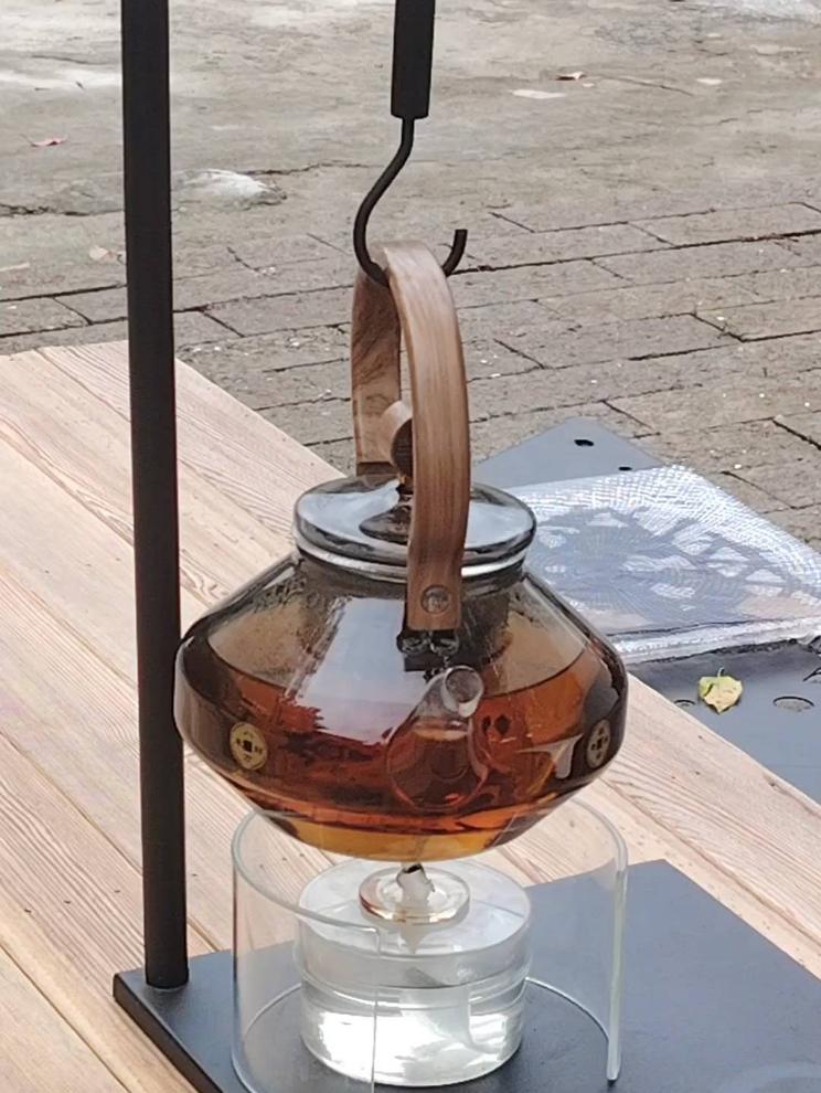 复古风茶具，优雅又实用，让你的下午茶时光更美妙。