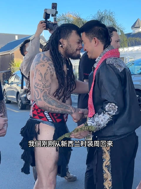 倒计时6天，要交作业了！#贵州村t##古阿新##中国国际时装周# ​