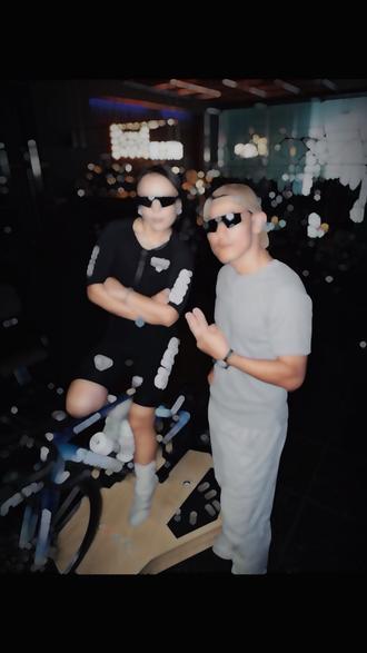 赶紧选个拽图配上 我相信我们能一起创造牛B.