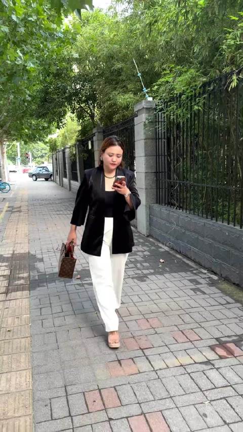 但行好事，莫问前程，  ​​​