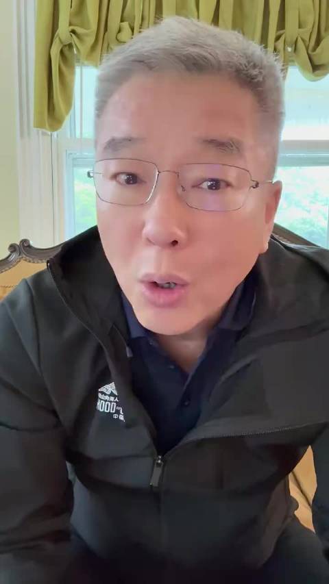 欧冠决赛一触即发，几位足坛名宿纷纷聊起对这场巅峰对决的看法，从战术到球员状态都有话说，赛前氛围直接拉