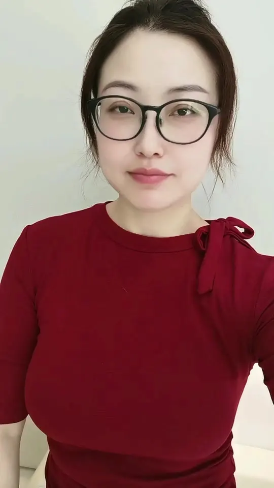 老是推给我这首歌，拍一个😂偷感重吗😘