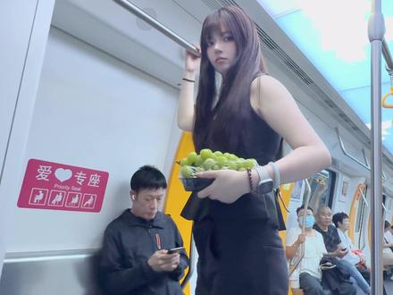 地铁站会遇到的人…