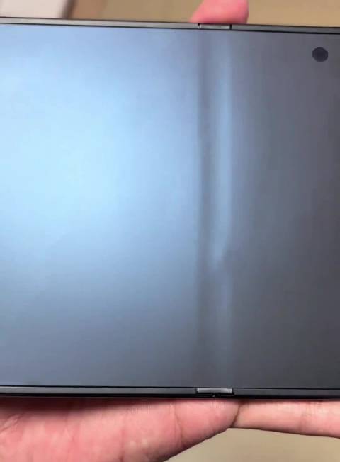 iPhone Duo的内屏大量同故障的损坏，是有迹可循的就是不知道这是公差导致