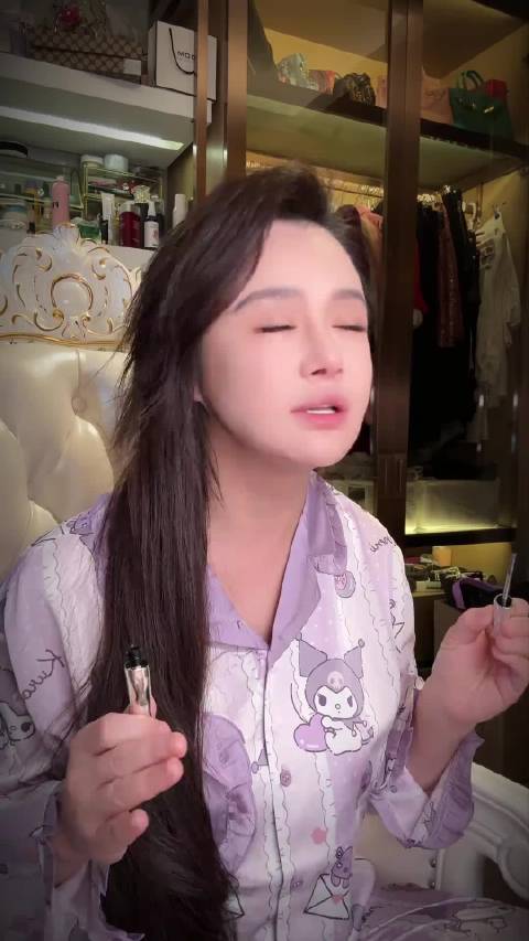 #冉莹颖陪闺蜜上恋综# 拒绝恋爱脑从我做起！冉莹颖亲手撕掉恋爱脑标签，以身作则告诉女生，恋爱永远清醒