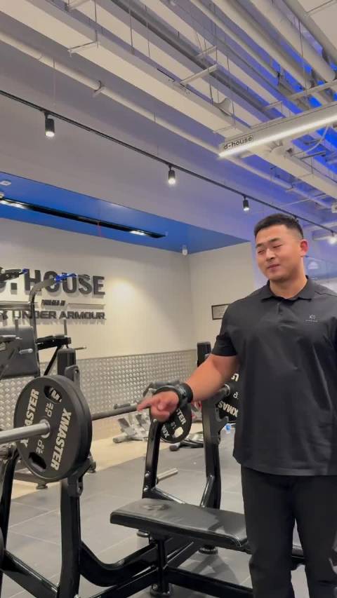 #健身# 简单来个100kg杠铃卧推