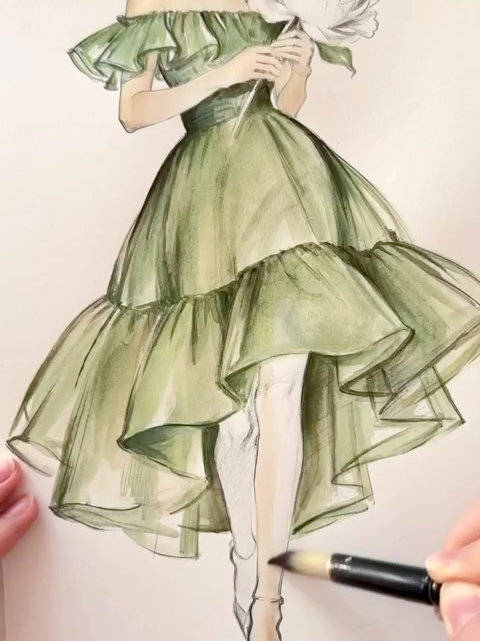 #遇见艺术##新城事# 这是最传统的时装画作画过程，线稿+水彩+彩铅