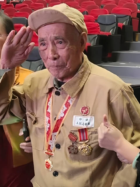 【永远不能忘！#志愿军老战士讲述炸水门桥经历】