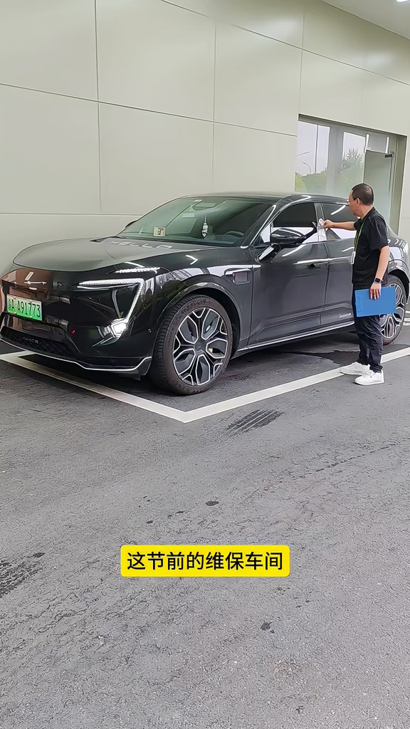 本以为起了个大早，结果还是得排队